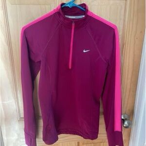New Without Tags Women’s Size XS Nike Dri-Fit Long Sleeve 3/4 Zip Shirt